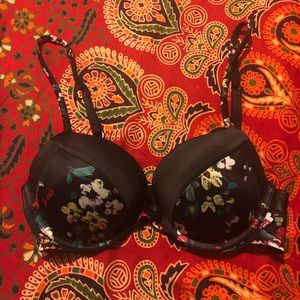 • Very Sexy Push Up •